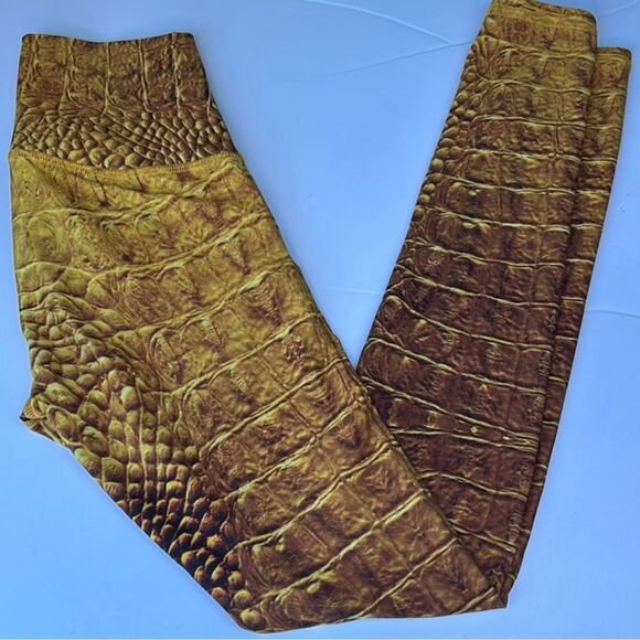 NWOT Niyama Sol Gold Croc High Waisted Barefoot Leggings Sz XS - Picture 6 of 7